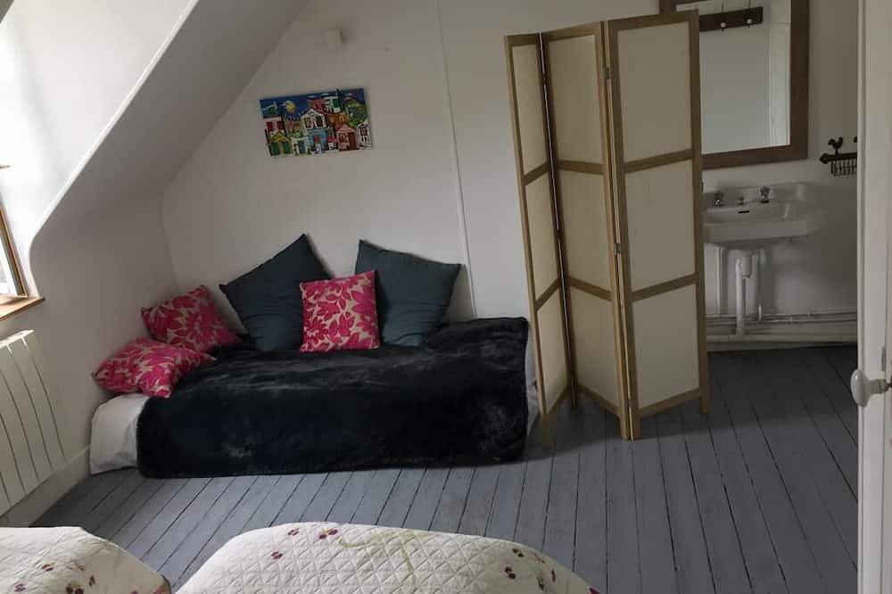 Charming Valentine fisherman's cottage, town center, close to train station and beach in Trouville-sur-Mer, Lisieux und Umgebung