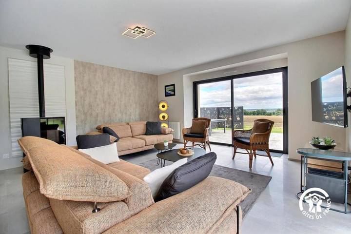 Location de vacances pour 6 personnes, avec vue et jardin à Saint-Aignan (Morbihan)