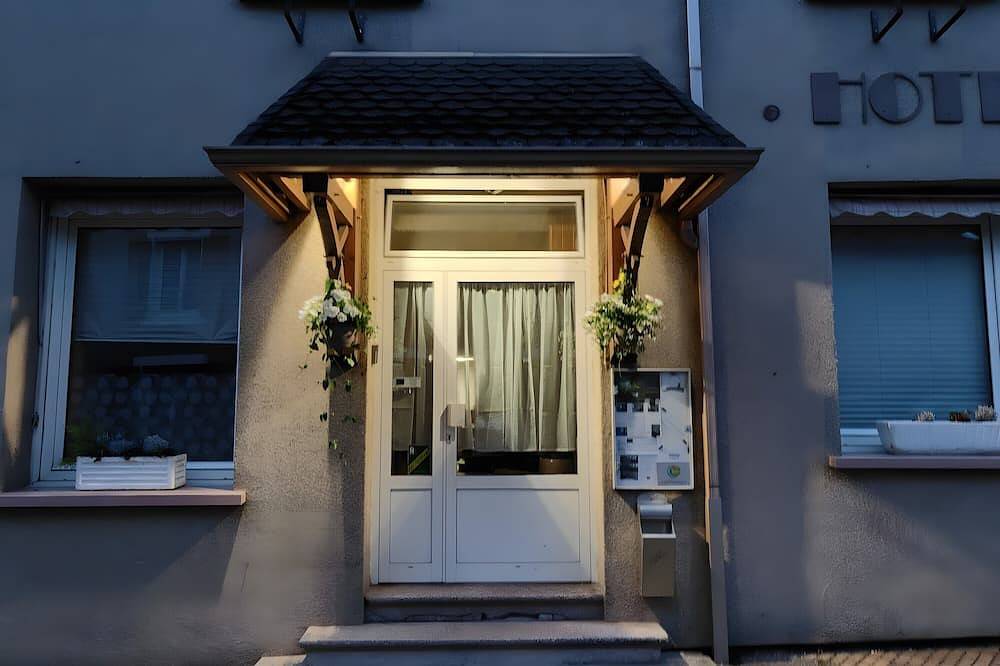 Entire apartment, Furnished T2 Apartment – Domaine Du Charme with Wi-Fi and Air Conditioning in La Vôge-les-Bains, Épinal region