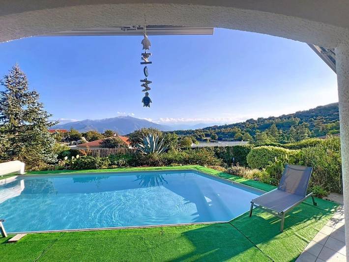 Location de vacances pour 9 personnes, avec piscine ainsi que vue et jardin dans Arboussols - 3