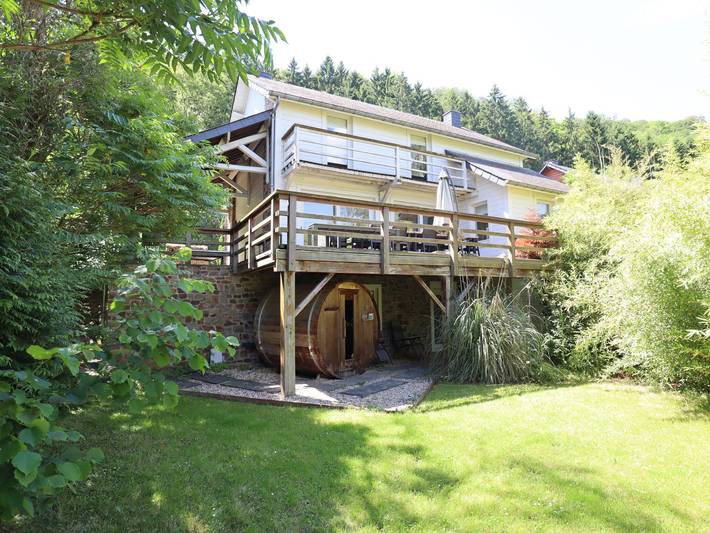 Vakantiehuis voor 12 personen, with Terras and Tuin as well as Sauna in Rendeux