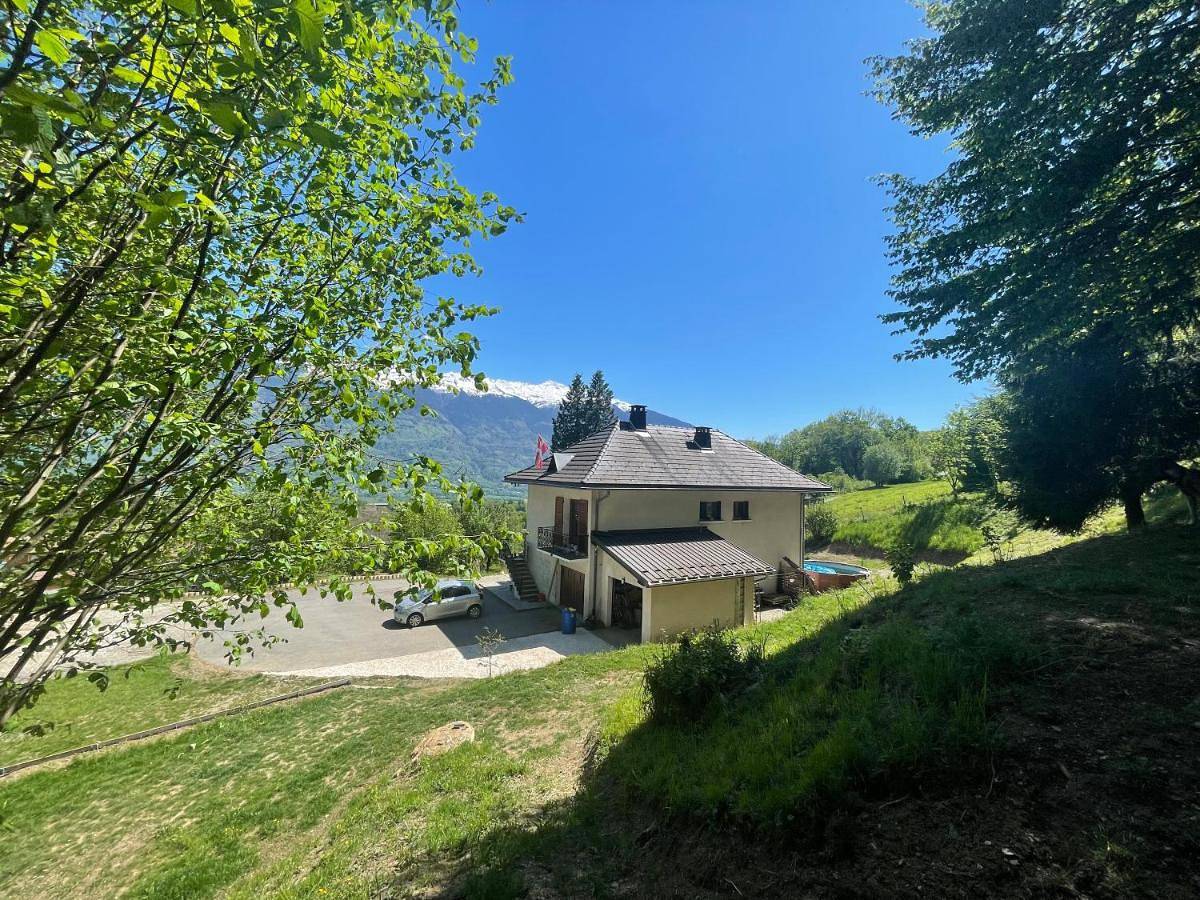 Appartement entier, Appartement indépendant terrasse vue exceptionnelle in Verrens-Arvey, Région d'Albertville