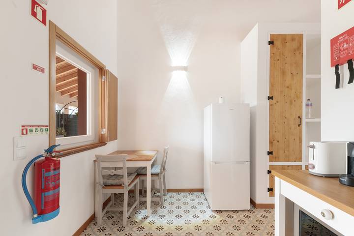 Holiday Home 'Casa Do Camarada' with Mountain View, Shared Terrace and Wi-Fi in São Teotónio, Costa Alentejana