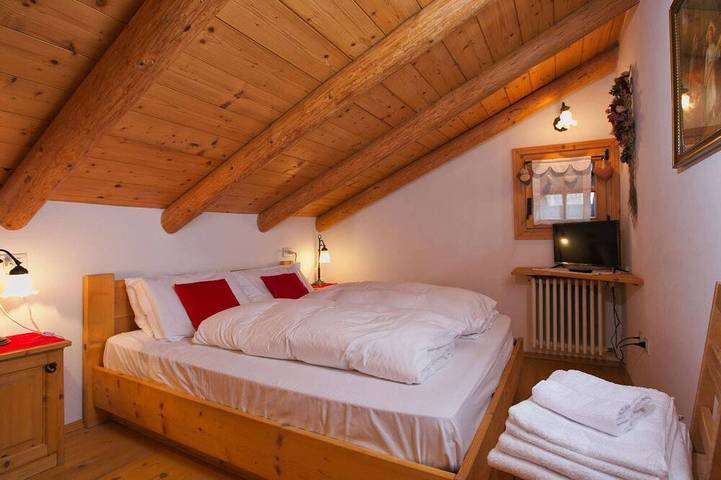 Ganze Wohnung, Ferienhaus in Bellamonte mit Whirlpool in Bellamonte, Predazzo (gemeinde)