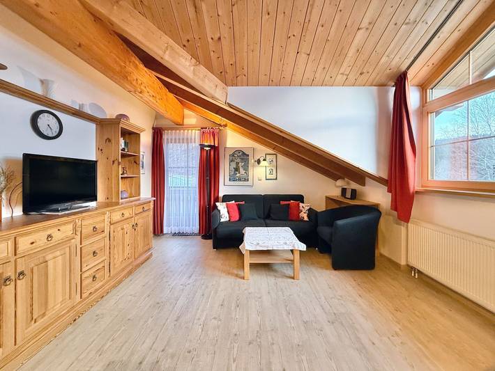 Ferienwohnung für 4 Personen, mit Balkon und Garten sowie Ausblick in Seeg - 3