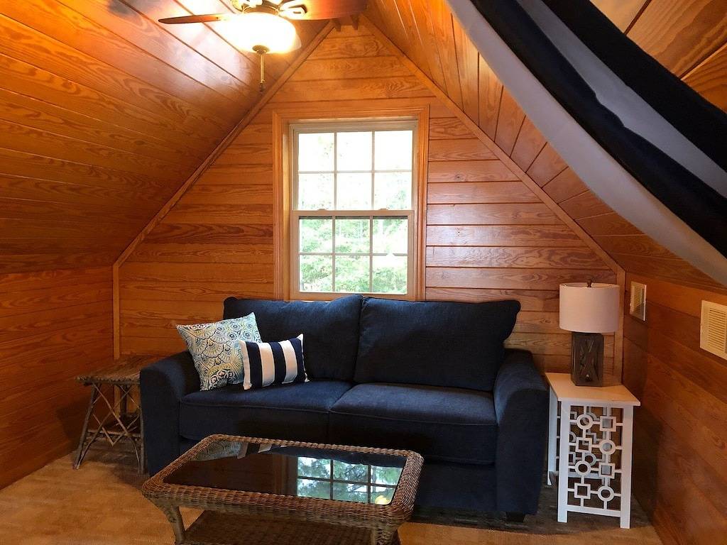 Elegantes Blockhaus am Mainsee - Ponton, Kajaks, Pizzaofen in Lake Gaston