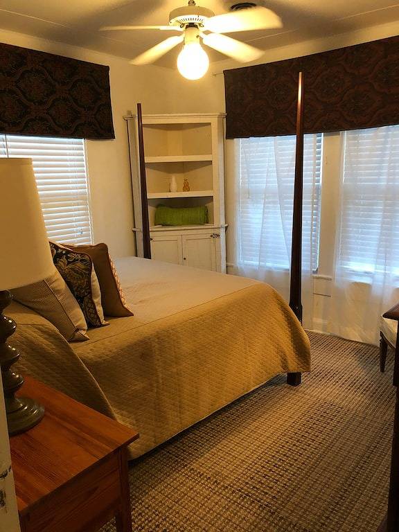 Bungalow in der Innenstadt von Tryon, N. C. in Tryon, Polk County NC