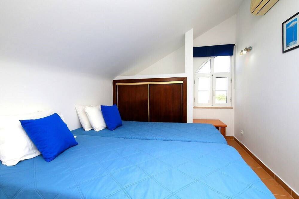 Comfortable & Spacious Townhouse, Large Pool & Gardens - Great Air Conditioning in Tavira, Parque Natural da Ria Formosa