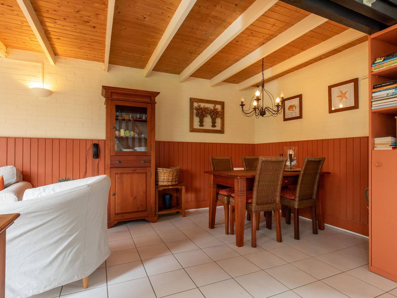 Vakantiehuis in De Punt met Zwembad in Burgh-Haamstede, Zeeuwse Kust