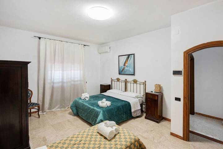 Ferienwohnung für 6 Personen, mit Balkon und Garten