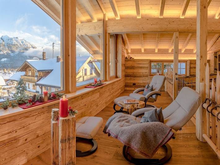 Ferienhaus für 6 Personen, mit Balkon und Terrasse sowie Sauna am Walchensee