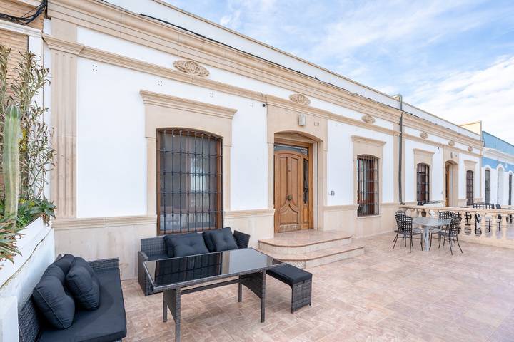 Villa für 16 Personen, mit Garten - 1