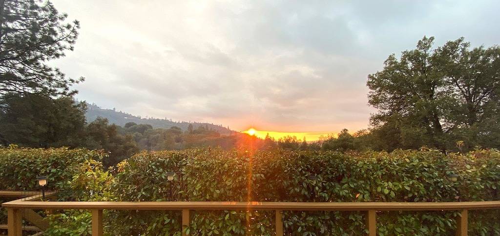 Mountain View Cabin near Yosemite & Bass lake/Private Hot Tub+Pet friendly in Madera County