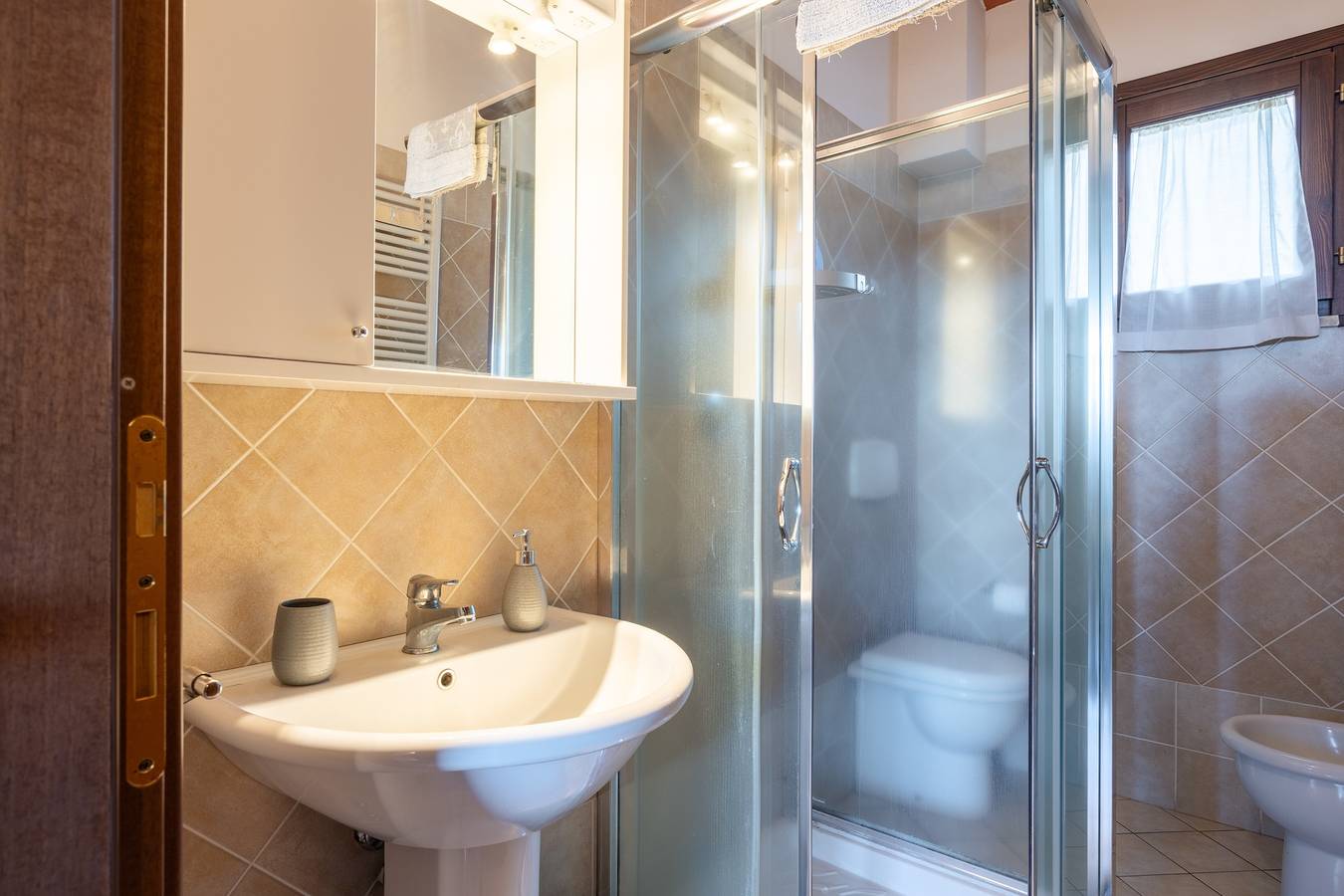 Ganze Wohnung, Apartment „Terrazza Sulla Val D'Orcia“ mit Gemeinschaftspool, privater Terrasse & Wlan in Radicofani, Orciatal