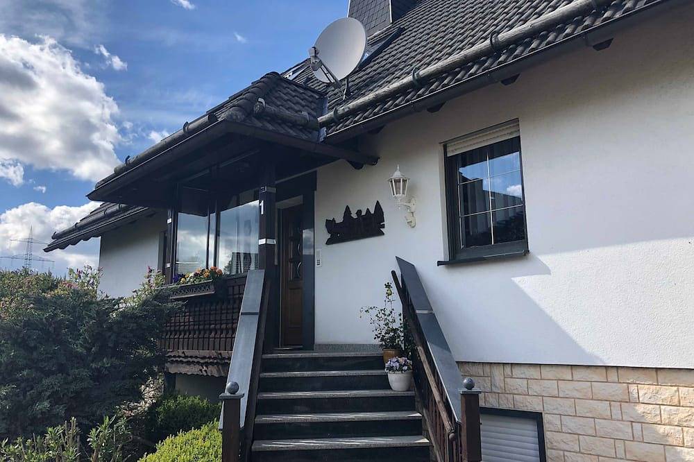 Ganze Wohnung, Ferienwohnung Fischer / Reif - Fewo Fischer / Reif in Saalfelder Höhe, Saalfeld/Saale