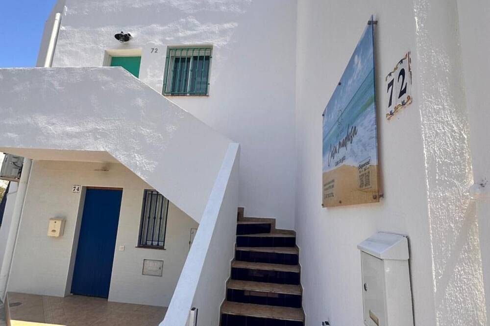 Apartment 'Casa Medusa' with Mountain Views, Wi-Fi and Air Conditioning in San José (Almeria), Níjar