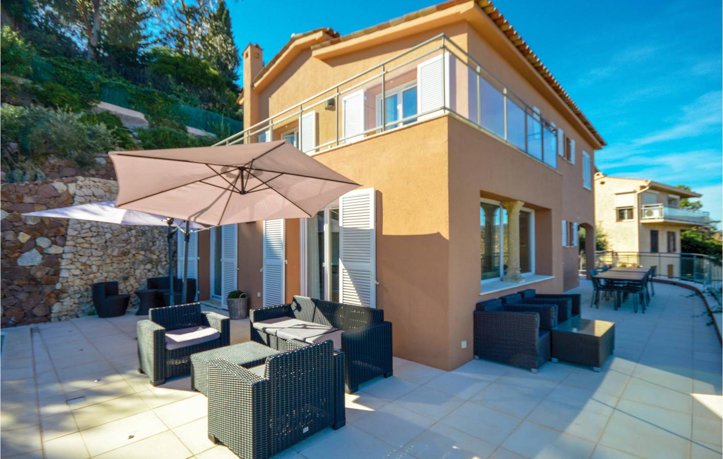 Amplio Apartamento con piscina y parking | Playa 1000m in Théoule-sur-Mer, Massif de l'Esterel