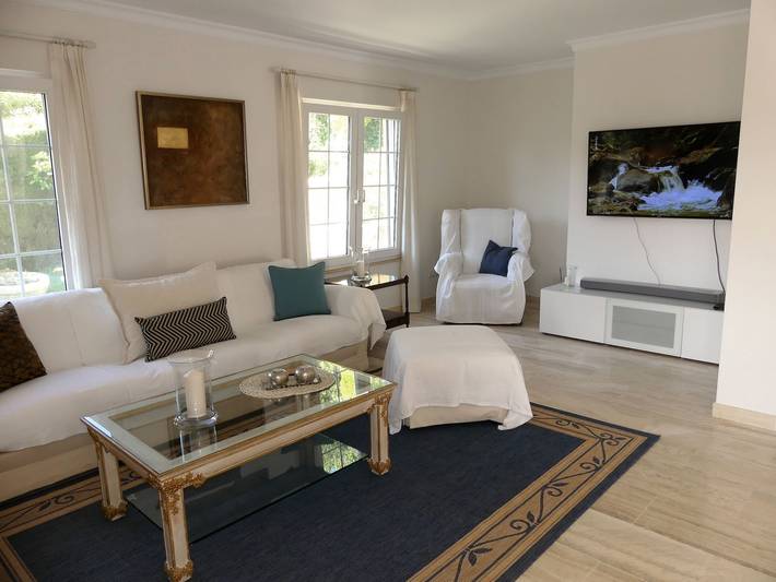 Casa Jolanda: Stylish Villa with Sea View, Wi-Fi & Air Conditioning in Urbanización Villa del Mar, Vélez-Málaga