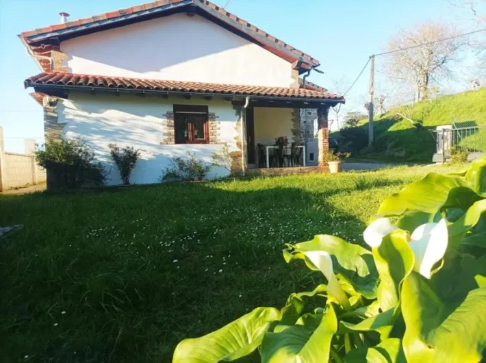 Casa de vacaciones para 8 personas, con vistas y jardín - 1