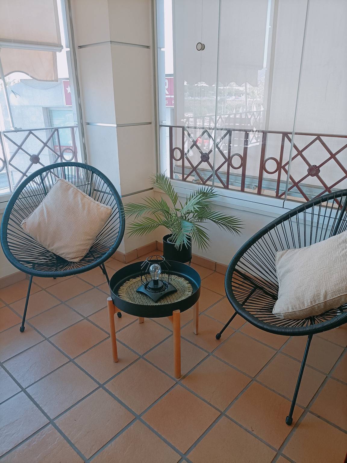 Entire apartment, Apartment 'Solnerja' with Mountain View, Private Terrace and Wi-Fi in Nerja Centre, Nerja