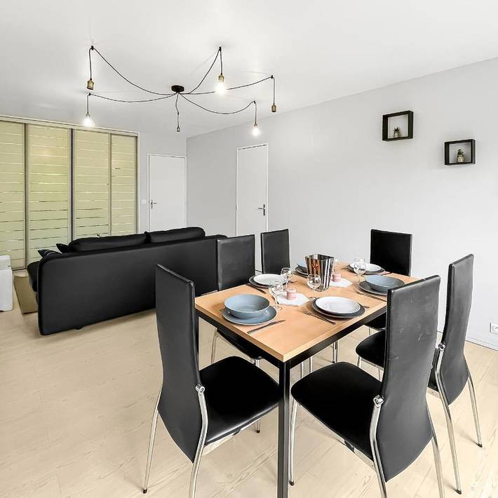 Gîte pour 9 personnes, avec terrasse à Noisiel - 4