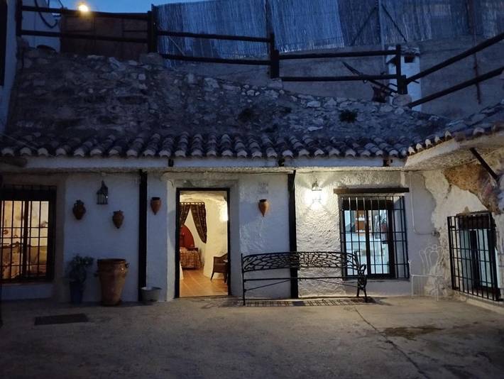 Casa rural para 6 personas, con piscina además de jardín y terraza en Sierra Mágina - 4