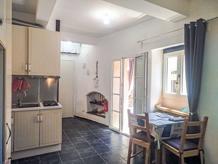 Ferienhaus für 2 Personen, mit Terrasse und Garten in Cipressa