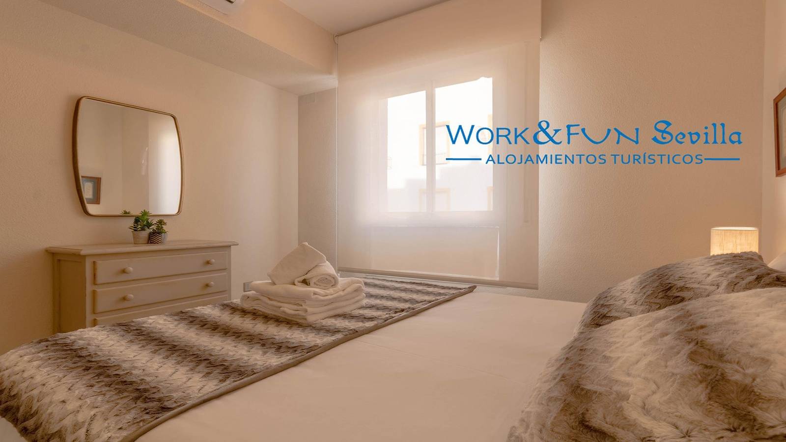 Apartamento vacacional entero, Apartamento 'La Alegria en Triana' ⭐⭐⭐ in Central Seville, Sevilla