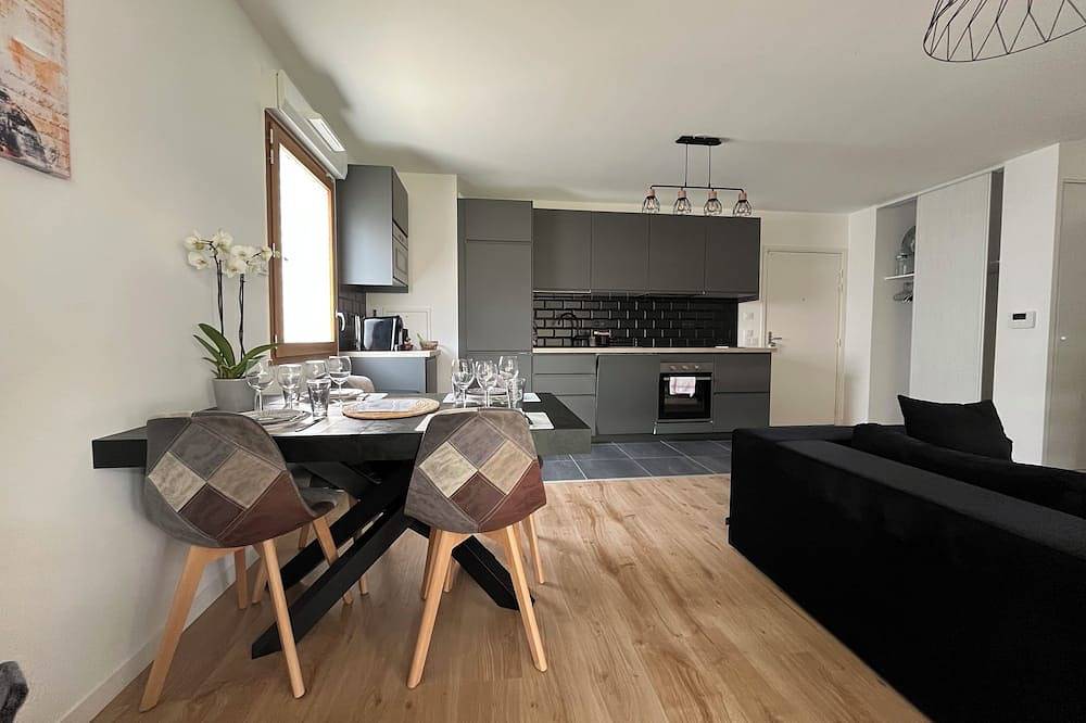 Entire apartment, Cosygreen77_ Modern Apartment with garden near Disneyland Paris in Magny-le-Hongre, Seine-et-Marne