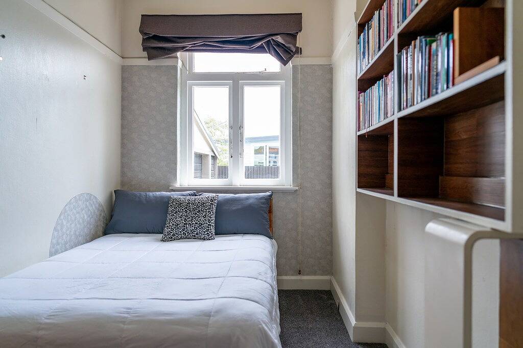 Unbegrenzte Wifi, 5 Minuten zu Fuß in die Innenstadt und Bus nach Massey. in Manawatu-Wanganui