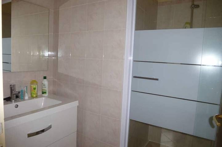 Appartement entier, Appartement T3 - Parking privé - 300 m Mer & Plage in Fréjus Plage, Fréjus