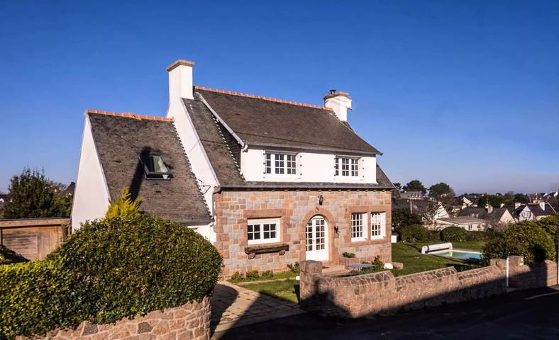 Villa pour 8 personnes, avec Terrasse ainsi que Jardin et Vue à Perros-Guirec