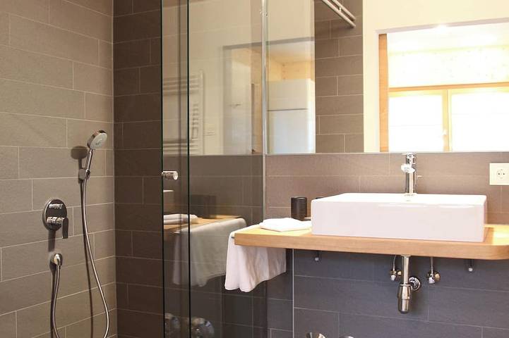 Ferienwohnung für 2 Personen, mit Pool und Garten sowie Sauna in Elzach - 2