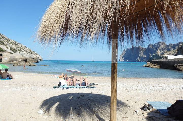 Ferienwohnung für 6 Personen, mit Pool und Balkon in Cala Sant Vicenc