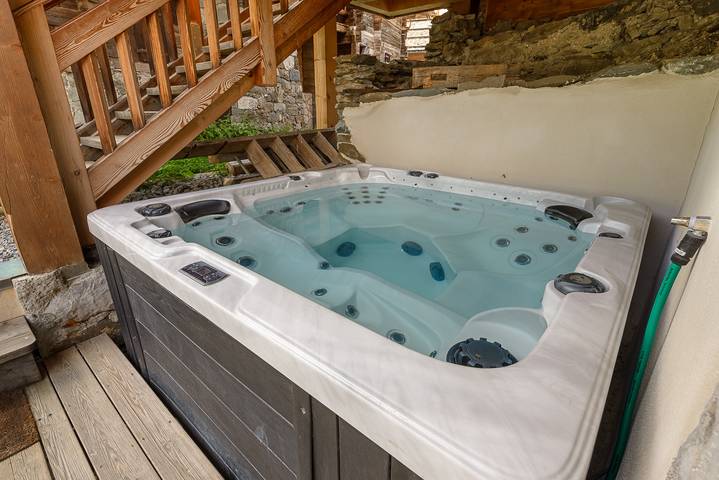 Chalet pour 13 personnes, avec Jacuzzi ainsi que Terrasse et Sauna à La Clusaz - 4