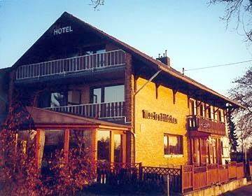Ferienhaus für 3 Personen, mit Balkon und Terrasse sowie Garten und Ausblick in Roetgen