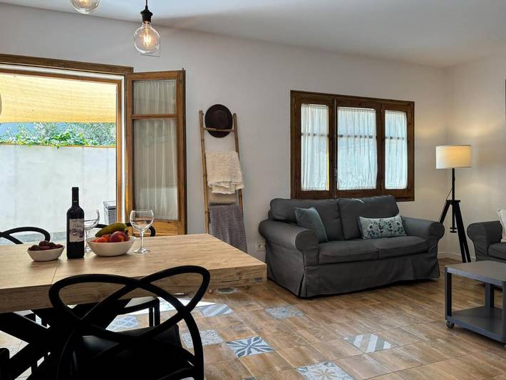Appartement de vacances pour 8 personnes, avec terrasse et vue