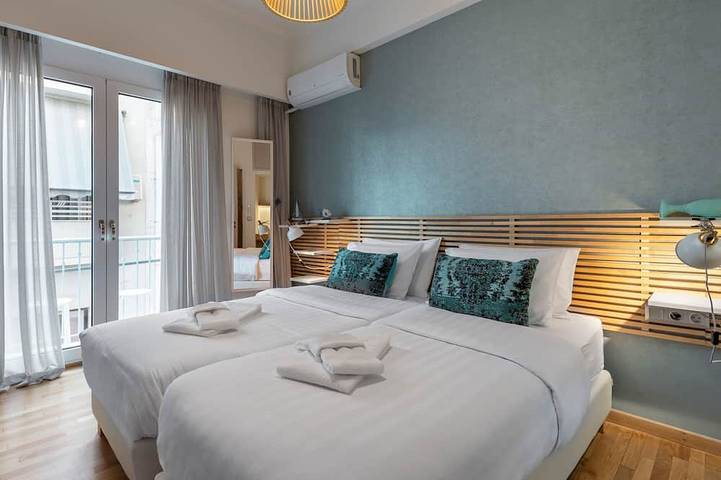 Entire apartment, A Minimal Haven Between The Acropolis And Syntagma in Central Section of Athens, Athens