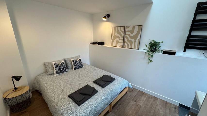 Gîte pour 3 personnes, avec jardin à Sandillon