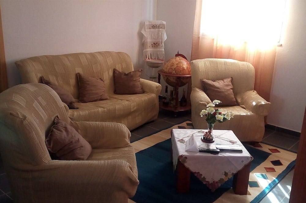 Ganze Wohnung, Ruhe und Erholung kombiniert mit Wohlbefinden mit herrlichem Blick auf die Berge und das Meer in São Mateus, Pico (Azoren)