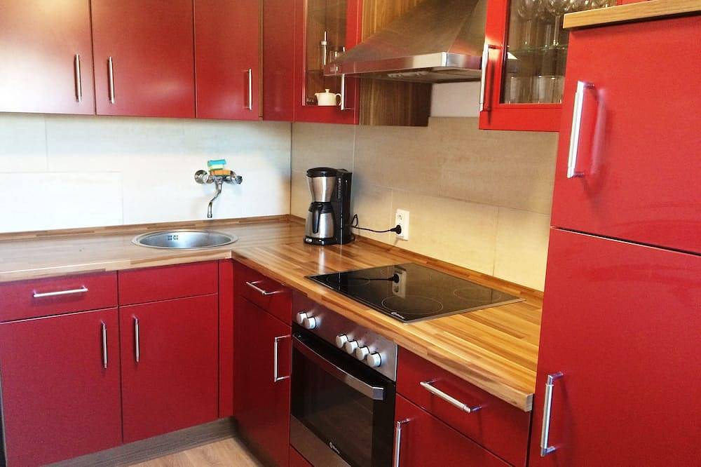 Apartamento entero, Apartamento con 3 habitaciones individuales! Conexión de metro! Wifi gratis in Núremberg, Franconia