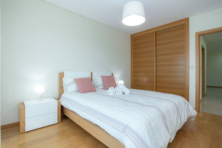 Apartamento de férias inteiro, Buarcos Sunset Apartment by Rent4All in Praia de Buarcos, Figueira da Foz