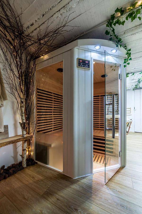 La Maison l Expérience - Cinéma Spa Proche Paris in Maisons-Alfort, Val-de-Marne