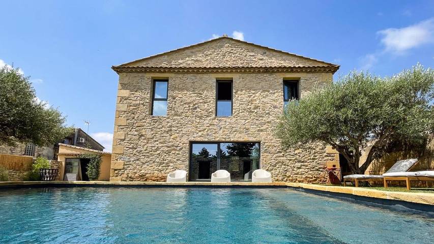 Location de vacances pour 6 personnes, avec jardin et piscine à Saint-Gervasy