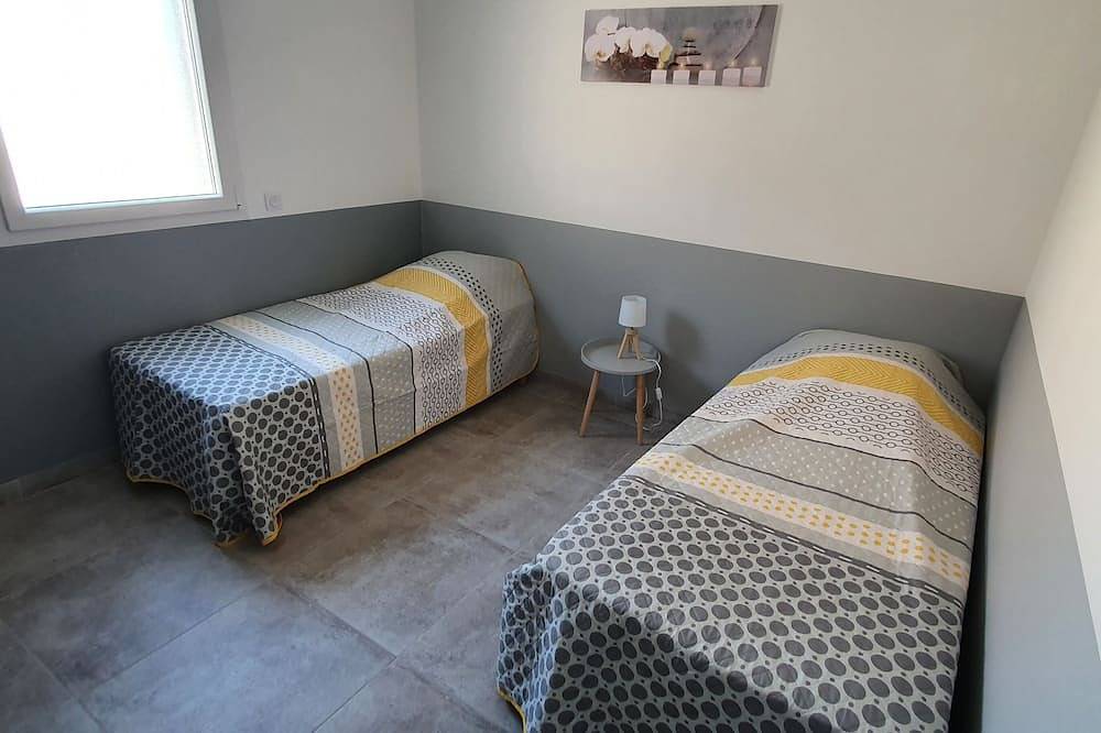Beautiful new house for 4 people in Vallon-Pont-d'Arc, Ardèche