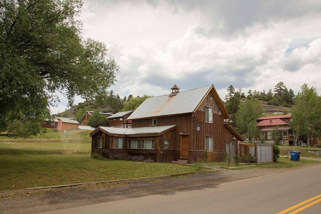 100 Jahre altes Haus in der historischen Innenstadt A / C, private heiße Wanne, 70Amp Auto-Ladegerät in Pagosa Springs, San Juan National Forest