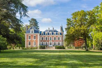 Château pour 13 personnes, avec jardin et terrasse dans Maine-et-Loire