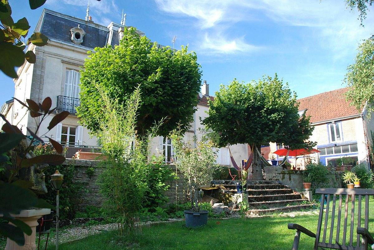 Villa les pieds dans l'Ouche - Chambre verte in Barbirey-sur-Ouche, Région de Dijon