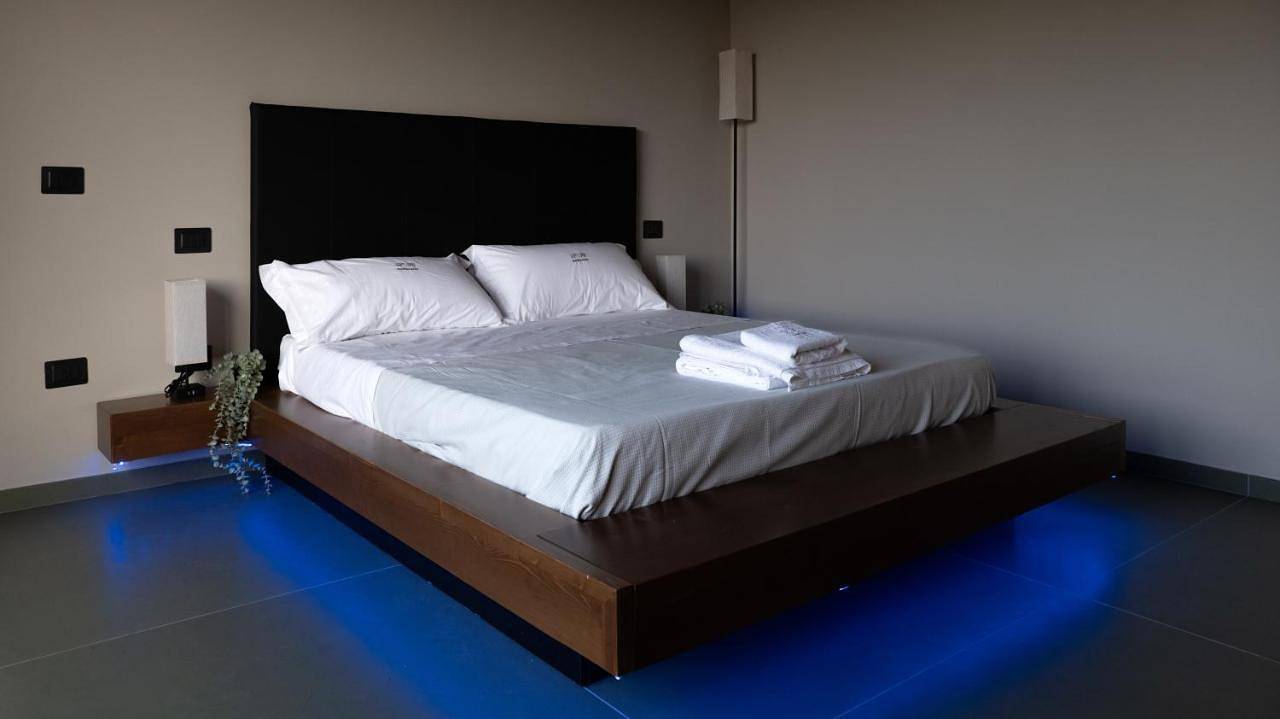 Large Double Room in Marigliano, Napoli e dintorni