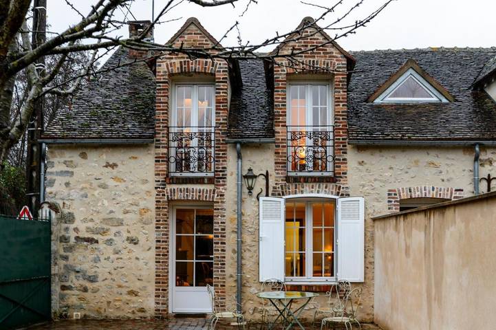 Gîte pour 5 personnes, avec terrasse et jardin, animaux acceptés dans Villemer